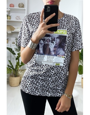 T-shirt motif léopard noir avec dessin à l'avant - 1