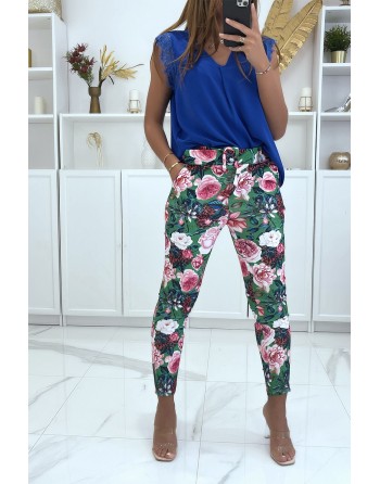Pantalon stretch vert fleuris avec plis, poches et ceinture - 2