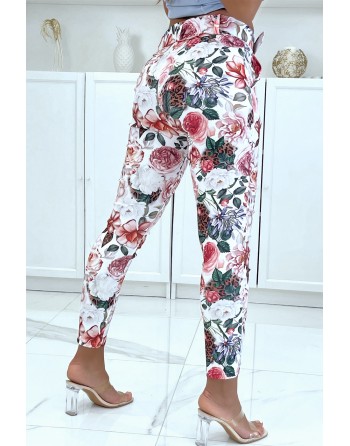 Pantalon stretch blanc fleuris avec plis, poches et ceinture  - 4