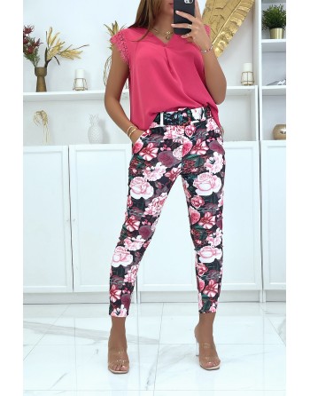 Pantalon stretch noir fleuris avec plis, poches et ceinture  - 1