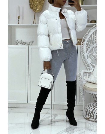 Doudoune blanche courte à manches longues et col montant couleur hyper tendance parfaite pour l'hiver - 1