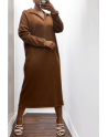 Longue robe épaisse col chemise en marron - 4