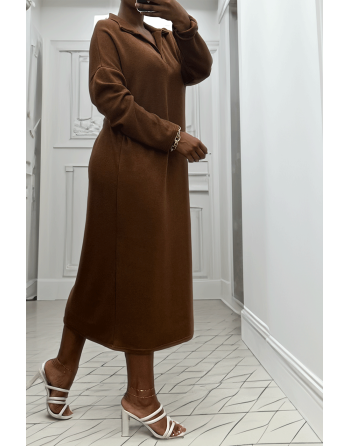 Longue robe épaisse col chemise en marron - 5