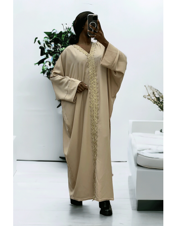 Abaya beige over size (36-52) avec sublime dentelle sur toute la longueur  - 1