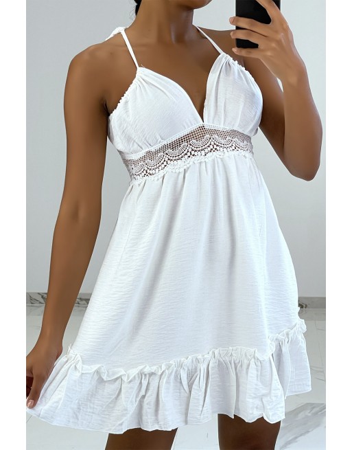 Petite robe blanche fluide dos nu à détails ajouré et volants - 1