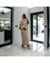 Robe abaya couleur beige en soie de medine avec foulard  intégré  - 3