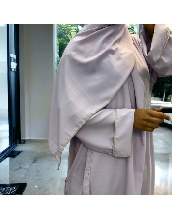 Robe abaya couleur lilas en soie de medine avec foulard  intégré  - 1