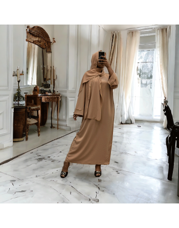 Robe abaya couleur camel en soie de medine avec foulard  intégré  - 2