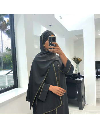 Robe abaya couleur noir en soie de medine avec foulard  intégré  - 4