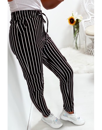 Pantalon jegging rayé noir et blanc avec poches sur les cotés - 1